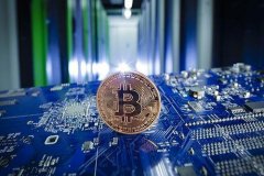 突发！比特币大跌超8万人