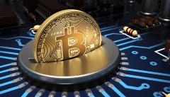 比特币首次突破12万美元