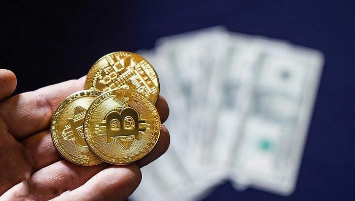 比特币月线月必涨纪录中断